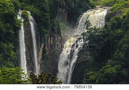 Waterfall Ramboda