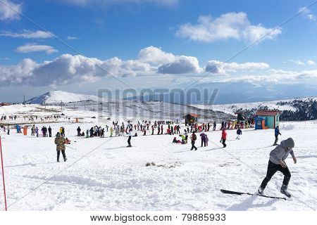 Skiers Enjoy The Snow At Kaimaktsalan Ski Center, In Greece. Recently At The Ski Center Every Lift H