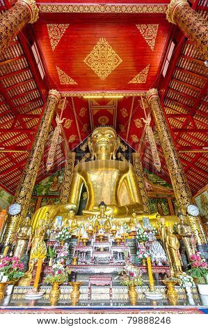 Interior Of Wat Chet Yod  Temple