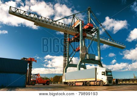 Transshipment Of Containers At The Port