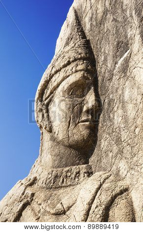 King Mithridates face sculpture