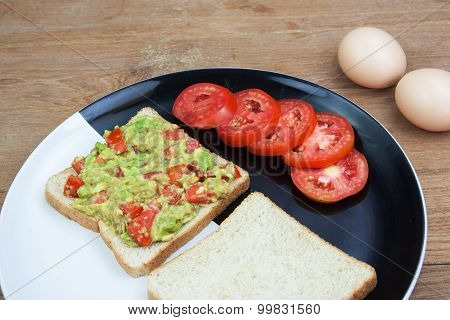 Avocado Sauce And Whole Wheat