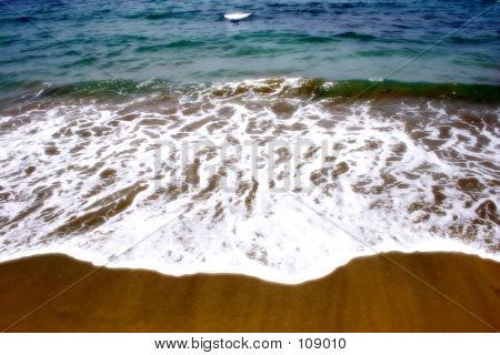 คลื่นชายหาด