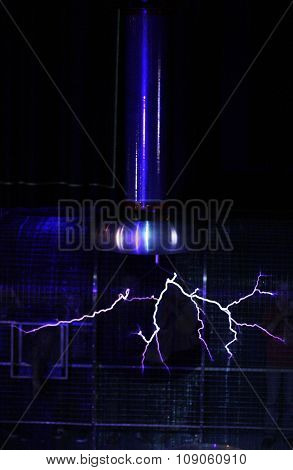 Plasma lamp electgric