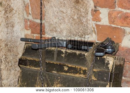 Sub Machine Gun . German Schmeisser