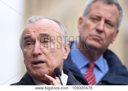 Commissioner Bratton with mayor de Blasio