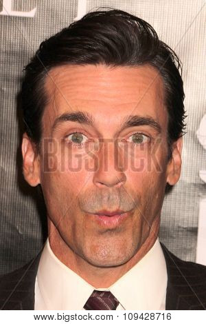 LOS ANGELES - AUG 13:  Jon Hamm at the HFPA Hosts Annual Grants Banquet - Arrivals at the Beverly Wilshire Hotel on August 13, 2015 in Beverly Hills, CA