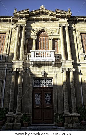 antikes Haus Außenseite aus alten Stadt von Nikosia