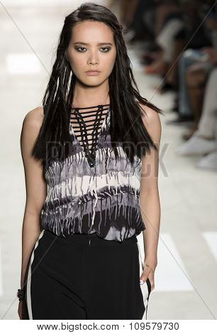 Nicole Miller - Spring 2016 Collection