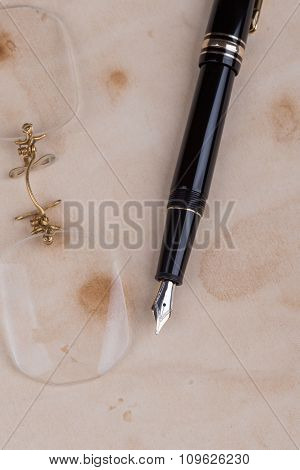 Fountain Pen And Pince-nez