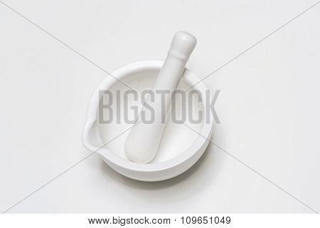 White Ceramic Mortar And Pestle
