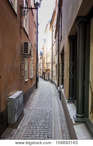 Narrow Street