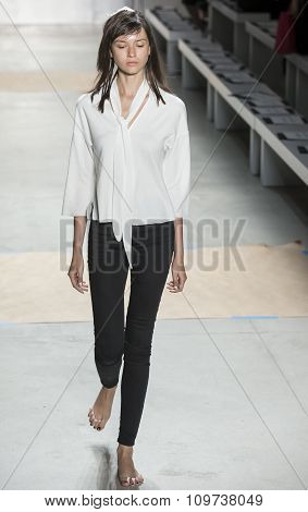Nicole Miller - Spring Summer 2016 Collection