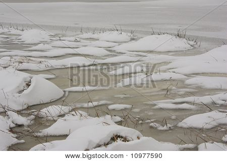 Eis Creek im winter