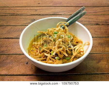 Northern Thai Noodle Curry Soup