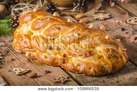 Traditional Czech Christmas Cake