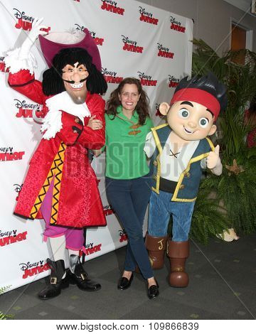 LOS ANGELES - OCT 18:  Captain Hook, Ione Skye, Jake at the 