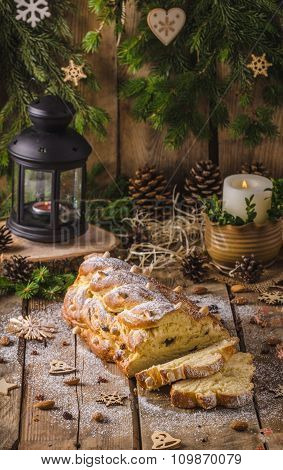 Traditional Czech Christmas Cake