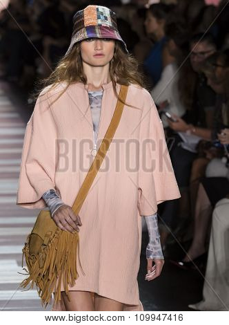 Bcbg Max Azria - Spring 2016 Collection