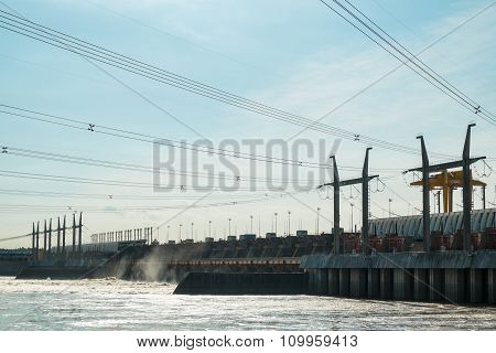 Salto Power Plant Dam