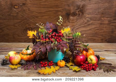 Thanksgiving Centerpiece With Rowan  In Turquoise Vase, Copy Space