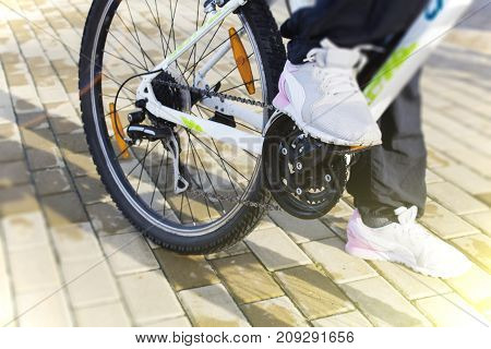Selective focus of Bicycle gears and rear derailleur.