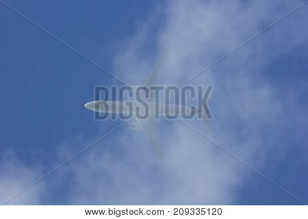 Boeing 777-300 Hs-tkd Tg103