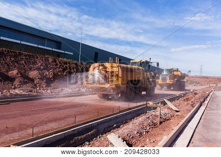 Road Construction Water Spraying Vehicle .
