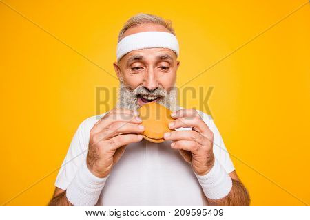 Close Up Of Modern Athlete Cool Grey Haired Pensioner Grandpa Hold Yummy Tasty Delicious Heavy Gross