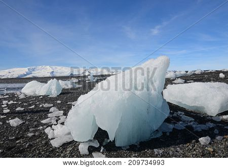 Great landscape with blue skies and white glaciers