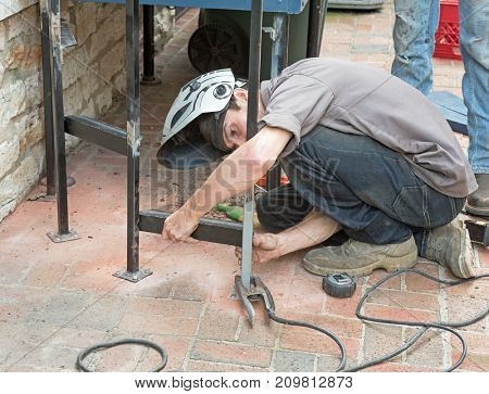 Welder Positioning Angle Iron Support