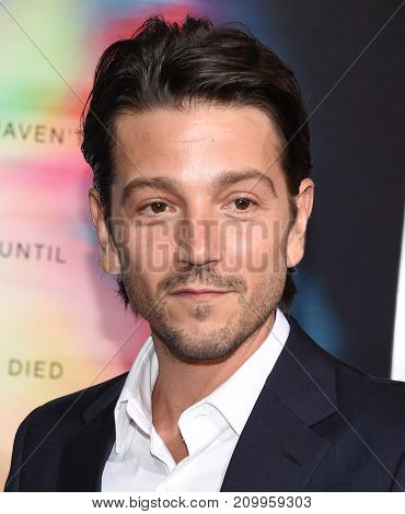 LOS ANGELES - SEP 27:  Diego Luna arrives for the 'Flatliners' World Premiere on September 27, 2017 in Los Angeles, CA