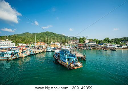 Mae Haad Pier, Koh Tao Island, Thailand - January 23, 2019 : Tourist Boats And Fishing Boats Are Arr