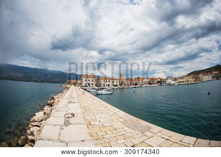 Shore Of The Adriatic Sea. Sea Coast Of Croatia. Calm Water. Beautiful Places Of European Cities. Sk