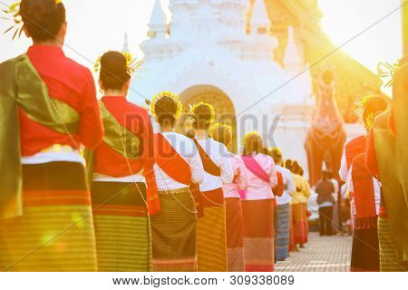 Chiang Mai, Thailand - 16 May 2016 : Thai Nail Dance At Chiang Mai Province. Thailand Culture By Wom