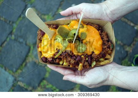 Poutine With French Fries And Chili Con Carne, Street Food, Dish, Food