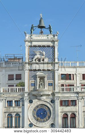 Zodiac Clock. Clock Tower With Winged Lion And Two Moors Striking The Bell - Early Renaissance (1497
