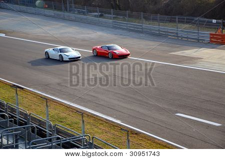 Automobili di sport test a Monza
