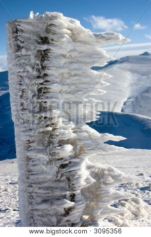 Mistery Eis Abbildung oben auf dem Berg