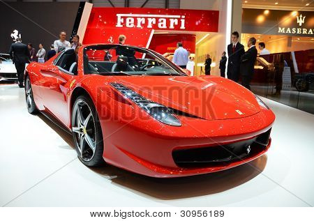 Genève - 12. marts: Ferrari Berlinetta udstillet på 82 Geneve Motor Show i marts 12, 2012 i gen
