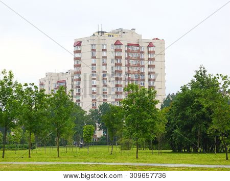 Multifamily House Ulitsa Antonova-ovseenko 18 Saint Petersburg Russia July 2017