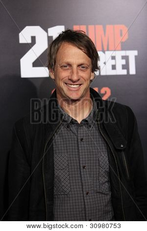 LOS ANGELES, CA - MAR 13: Tony Hawk Columbia Pictures-illassa 21 Jump Street pidettiin Gr