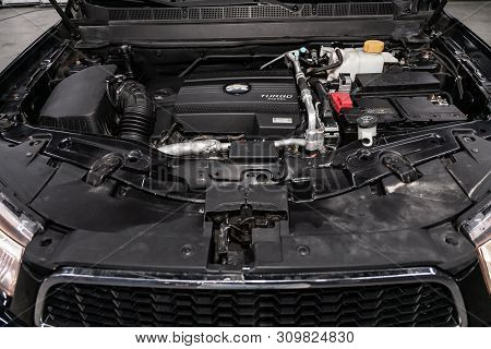 Novosibirsk, Russia - June 28, 2019: Chevrolet Captiva, Close-up Of The Engine, Front View. Internal
