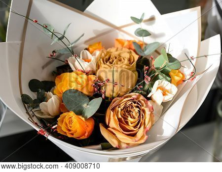Bouquet Of Beautiful Yellow Beige Roses In White Foamiran Paper