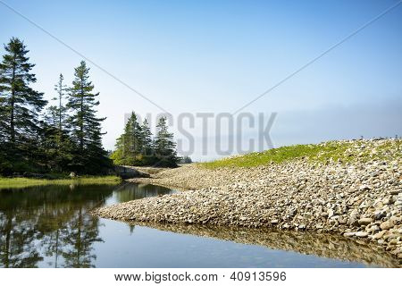 Refleja entrada rocosa - Parque Nacional de Acadia