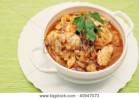 Stroganoff เนื้อในมะเขือเทศมี