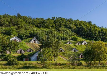 Gombos-hegyi pincesor in Hercegkut, UNESCO site, Great Plain, North Hungary