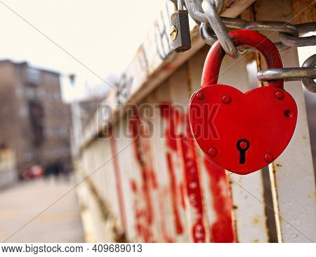 Bolt On The Bridge, Kiev - Ukraine