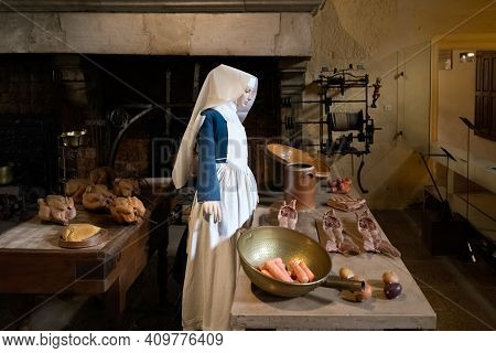 Beaune, France - August 03, 2019. Nun Preparing Meals For The Sick In A De Beaune In France
