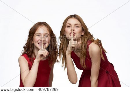 Mom And Daughter Red Dress Hug Family Joy Friendship